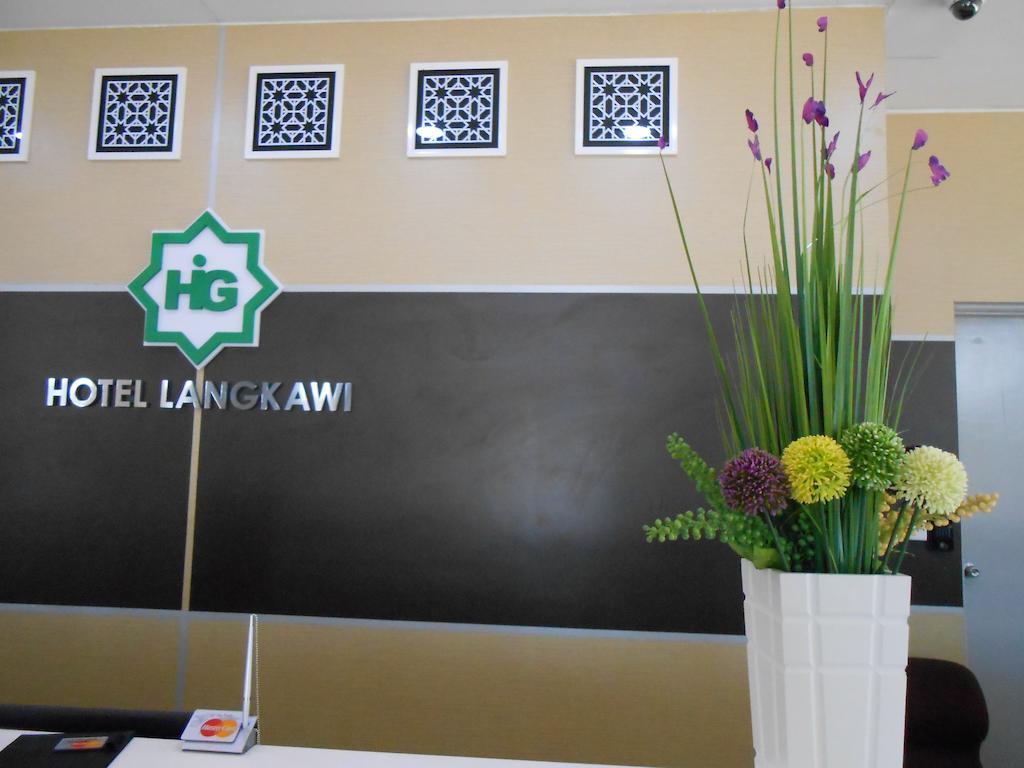 Hig Hotel Kuah Bagian luar foto